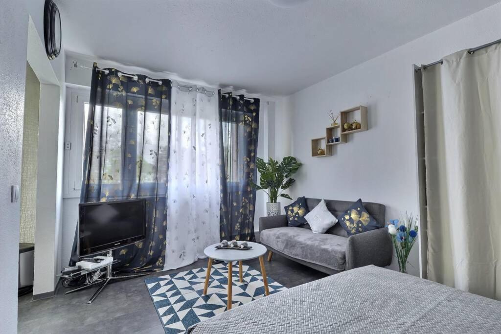 Апартаменти Studio Renov*Fibre*Parking 3 Min Gare De St-Louis Сен-Луї Екстер'єр фото